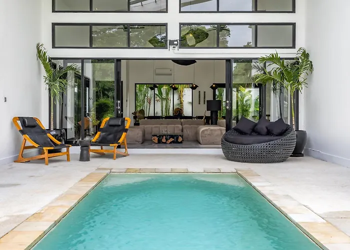 Mansion Puertas De La Selva 别墅
