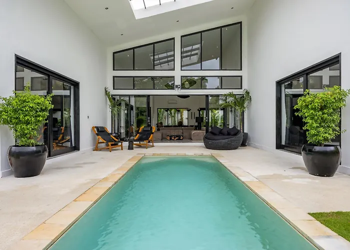 Mansion Puertas De La Selva 别墅 乌布